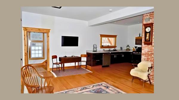 Single Family in Hardwick VT