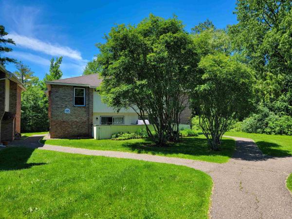 195 Ledgewood Circle