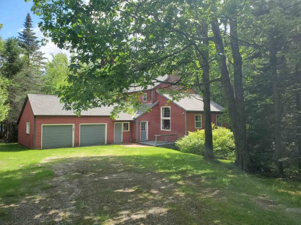 3 Lower Highlands Road