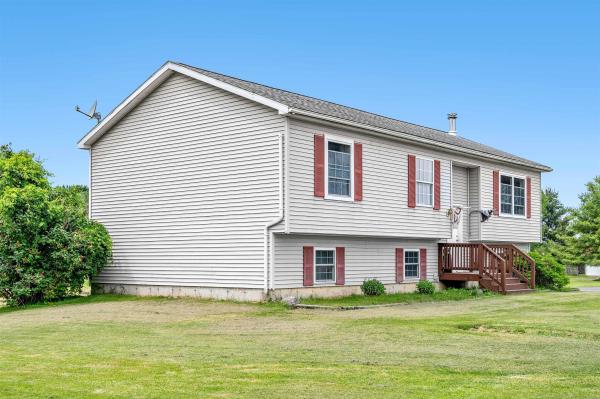 3337 Lakeview Drive