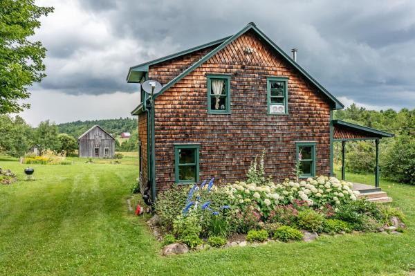 Single Family in Elmore VT