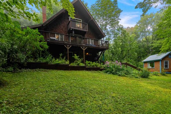 Single Family in Elmore VT