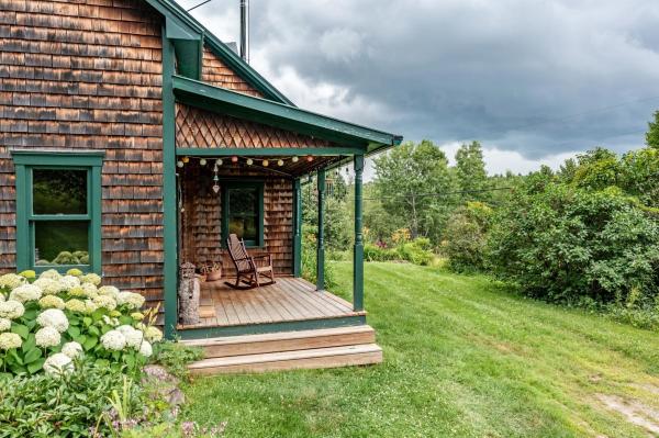 Single Family in Elmore VT