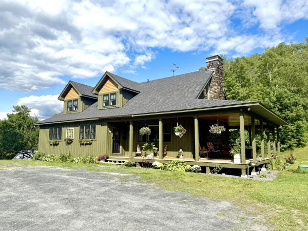 121 Buck Lake Road
