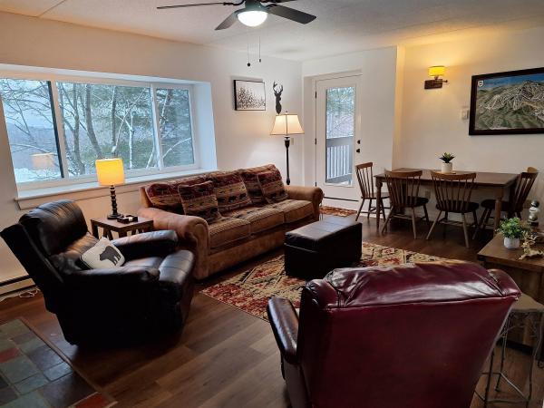 137 East Mountain Road