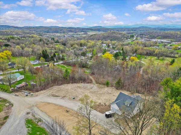 7 Theresa Way