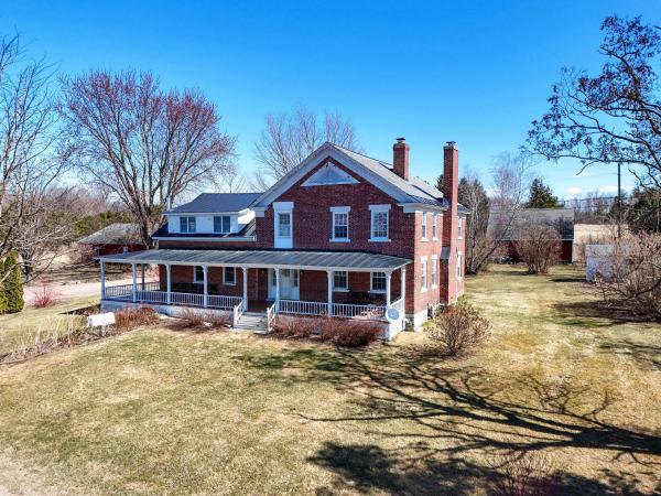 14 Adams Landing Road