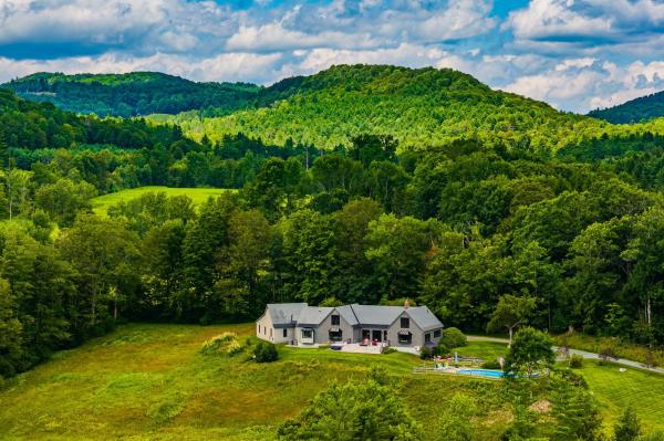 353 Cabot Road