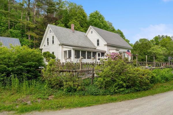 410 Upper Road