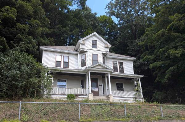 207 Elliot Street