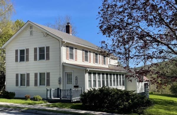 364 Weybridge Street
