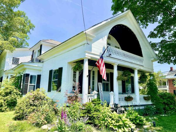21 Main Street
