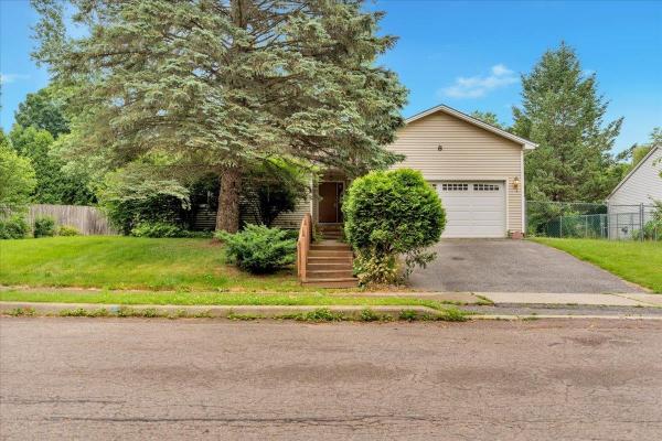 8 Pine Grove Terrace