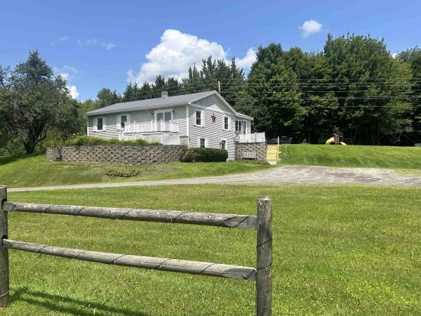Single Family in Morristown VT