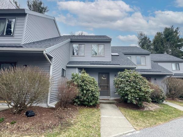 8 Chelsea Circle