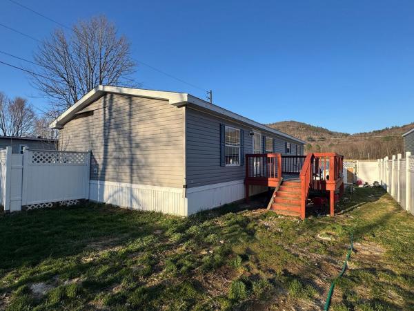 2195 North Road