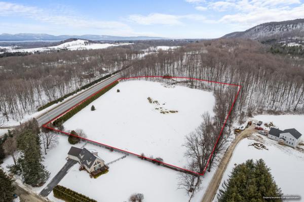 4425 Ethan Allen Highway