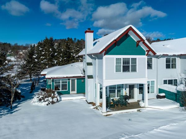 377 Stoweflake Meadows