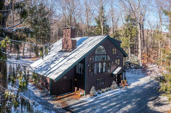 6 Pond Road
