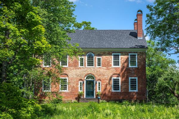61 Academy Circle