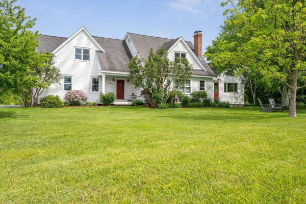 3421 Lake Road