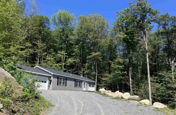 47 Upper Howes Way