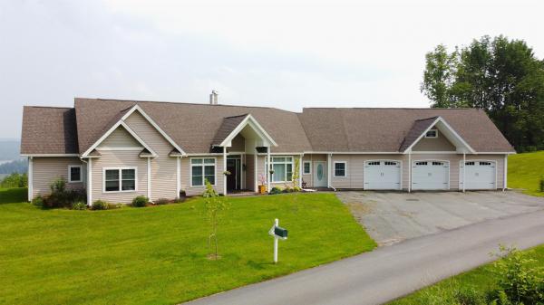 495 Memphremagog View