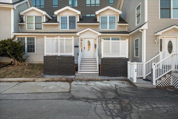 102 East Allen Street