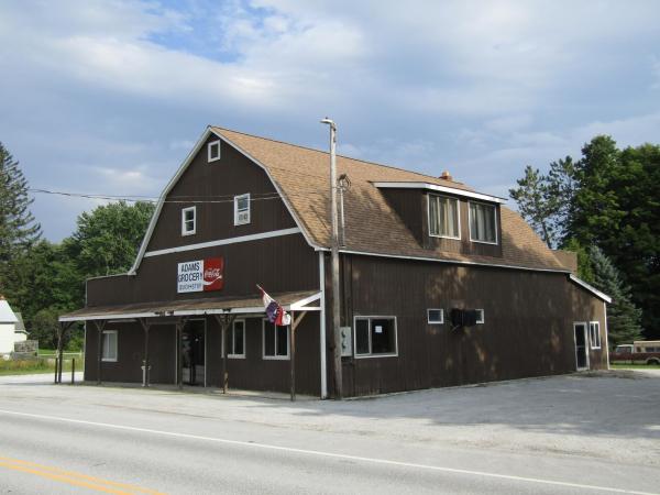 2712 Main Street