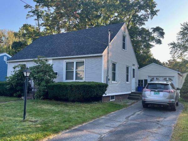 16 Seneca Avenue
