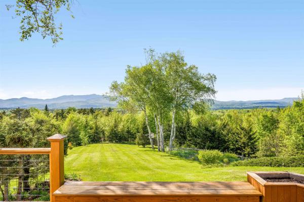Single Family in Elmore VT