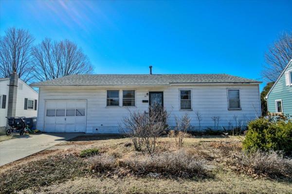 94 Plattsburg Avenue