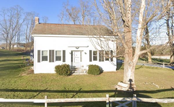15 Wind Hill Road