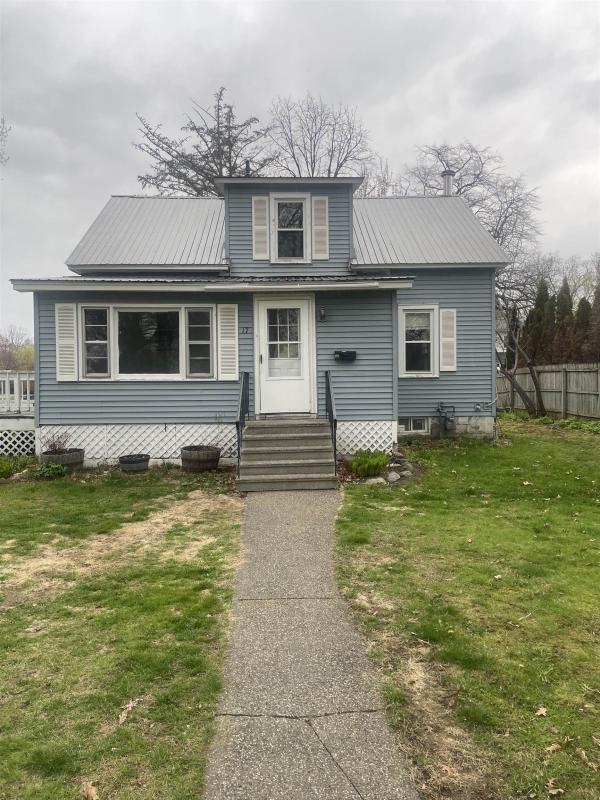17 Iroquois Avenue
