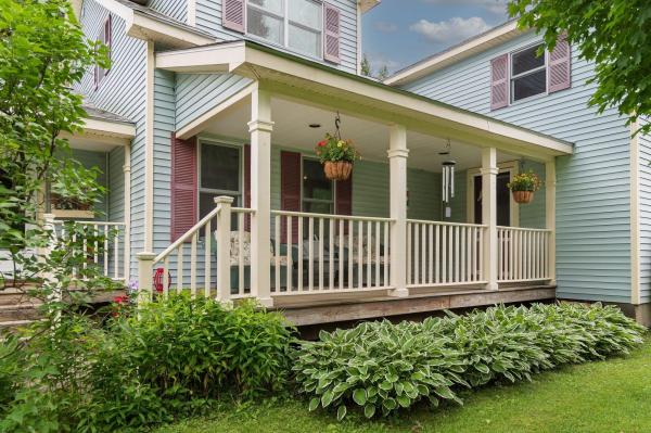 977 Lower Pleasant Valley Road