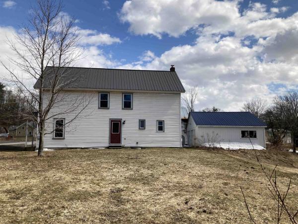 Single Family in Johnson VT