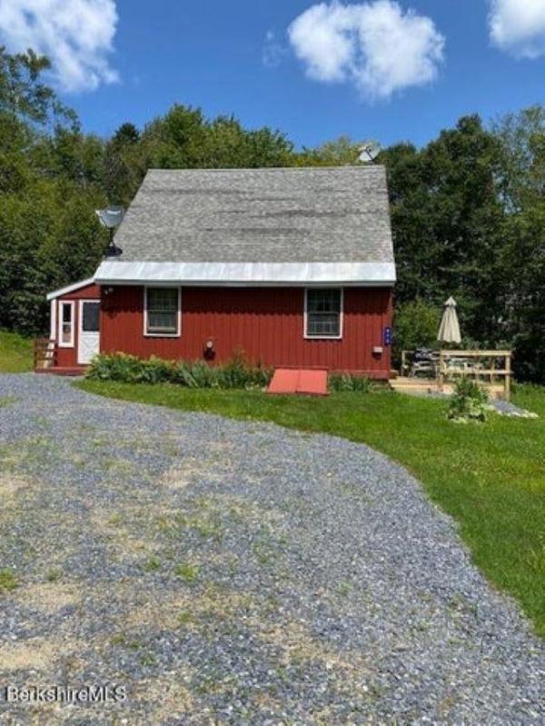 470 Alpenwald Lane