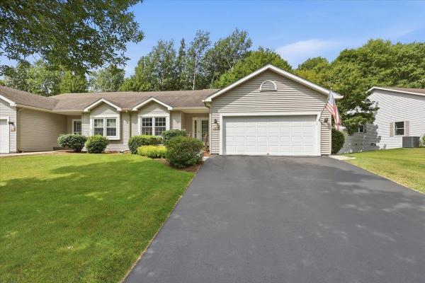 82 Honeysuckle Lane