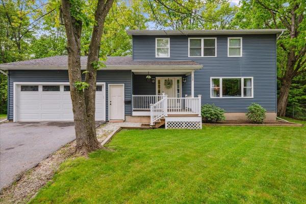 12 Briar Lane