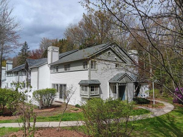 1 Winding Brook Drive