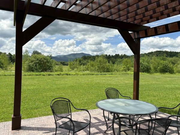 Single Family in Hyde Park VT