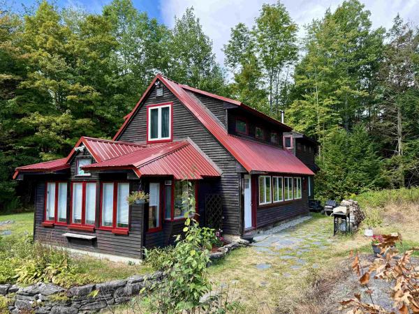 771 Woods Hollow Road