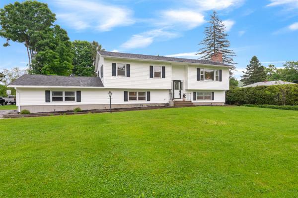 27 Brookside Drive