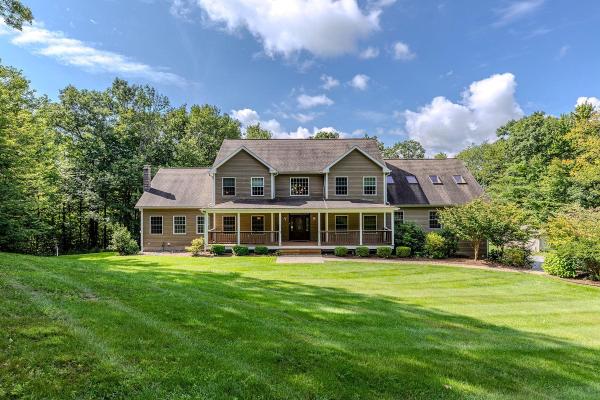 134 Grapevine Lane
