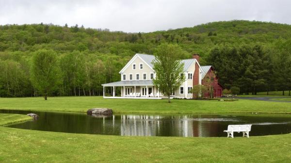 Single Family in Stowe VT
