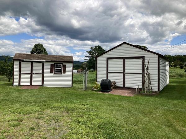 Mobile Home in Hyde Park VT