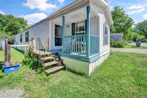 405 Kneeland Flats