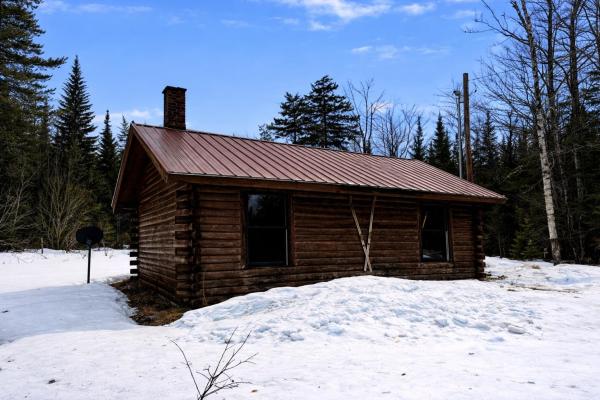 975 Newark Pond Road