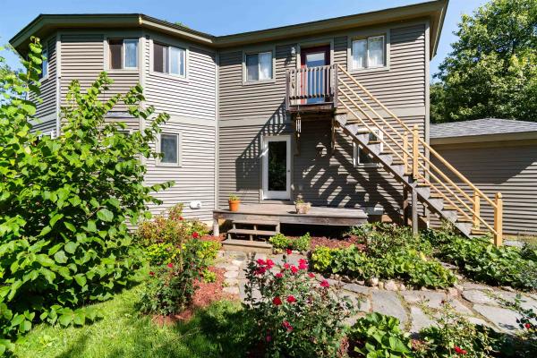 295 Ten Stones Circle