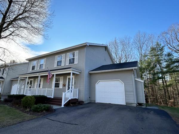 24 Pointe Drive